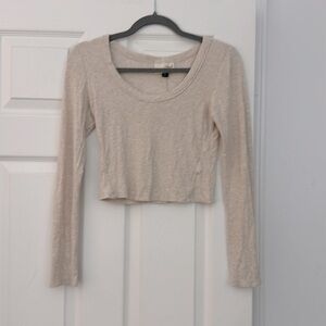 Cropped long sleeve ribbed tee like new